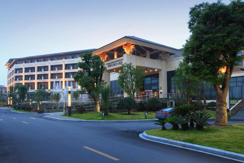 Howard Johnson Tongfang Plaza Zhuji Zhuji  Экстерьер фото
