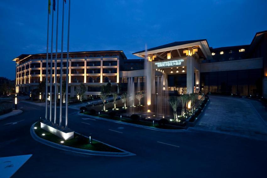 Howard Johnson Tongfang Plaza Zhuji Zhuji  Экстерьер фото